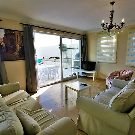 Villa Zuemruet 2 *